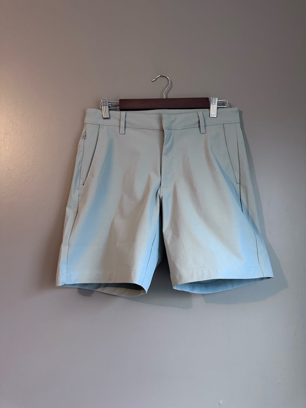 Fabletics Men’s Athletic Golf Shorts Sage Gray – XS/S (30 Waist) The Don Shorts - Picture 8 of 11